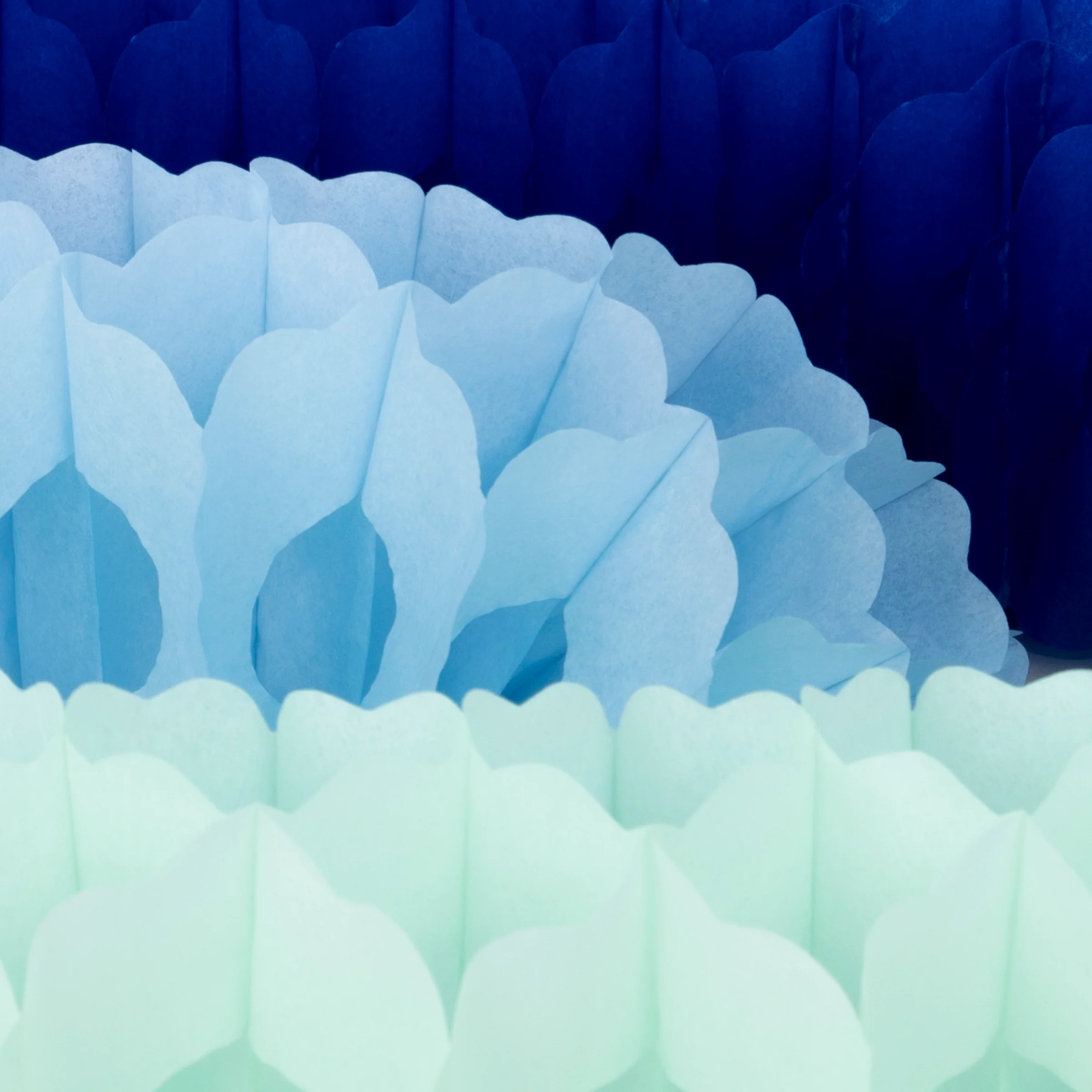 Blue Honeycomb Garland Set - Image 3