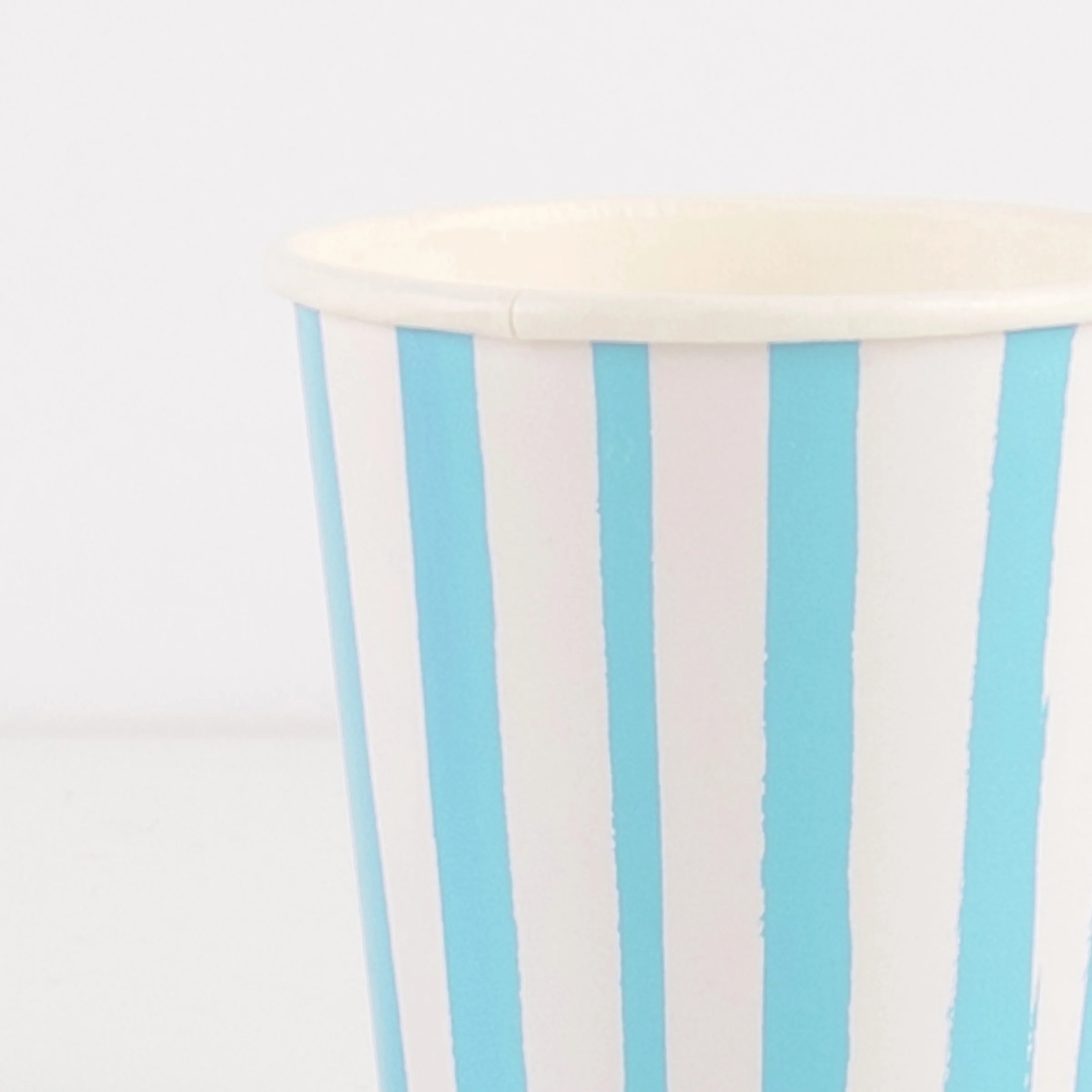 Blue Stripe Cups (x 8) - Image 2
