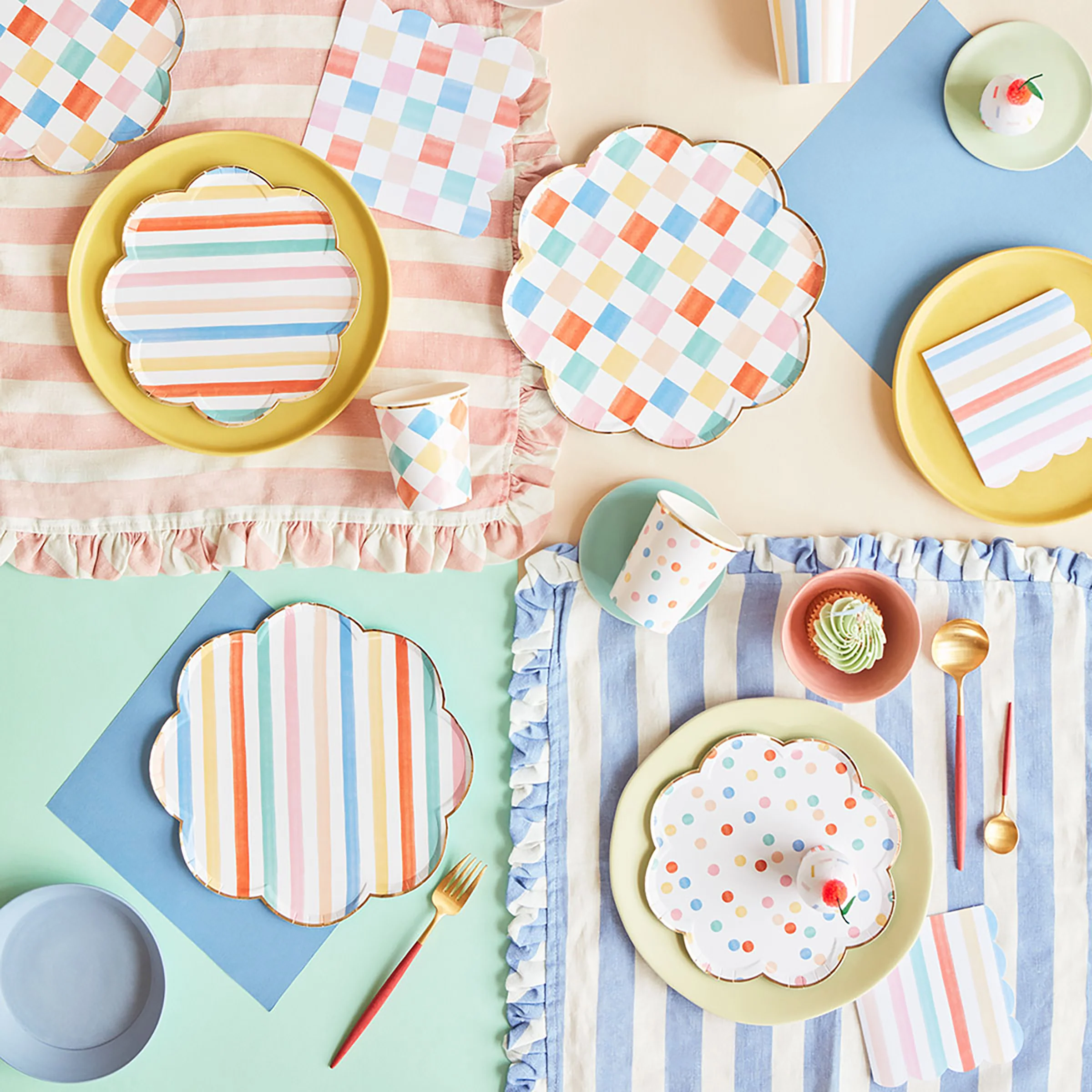 Colourful Pattern Small Napkins (x 16) - Image 2