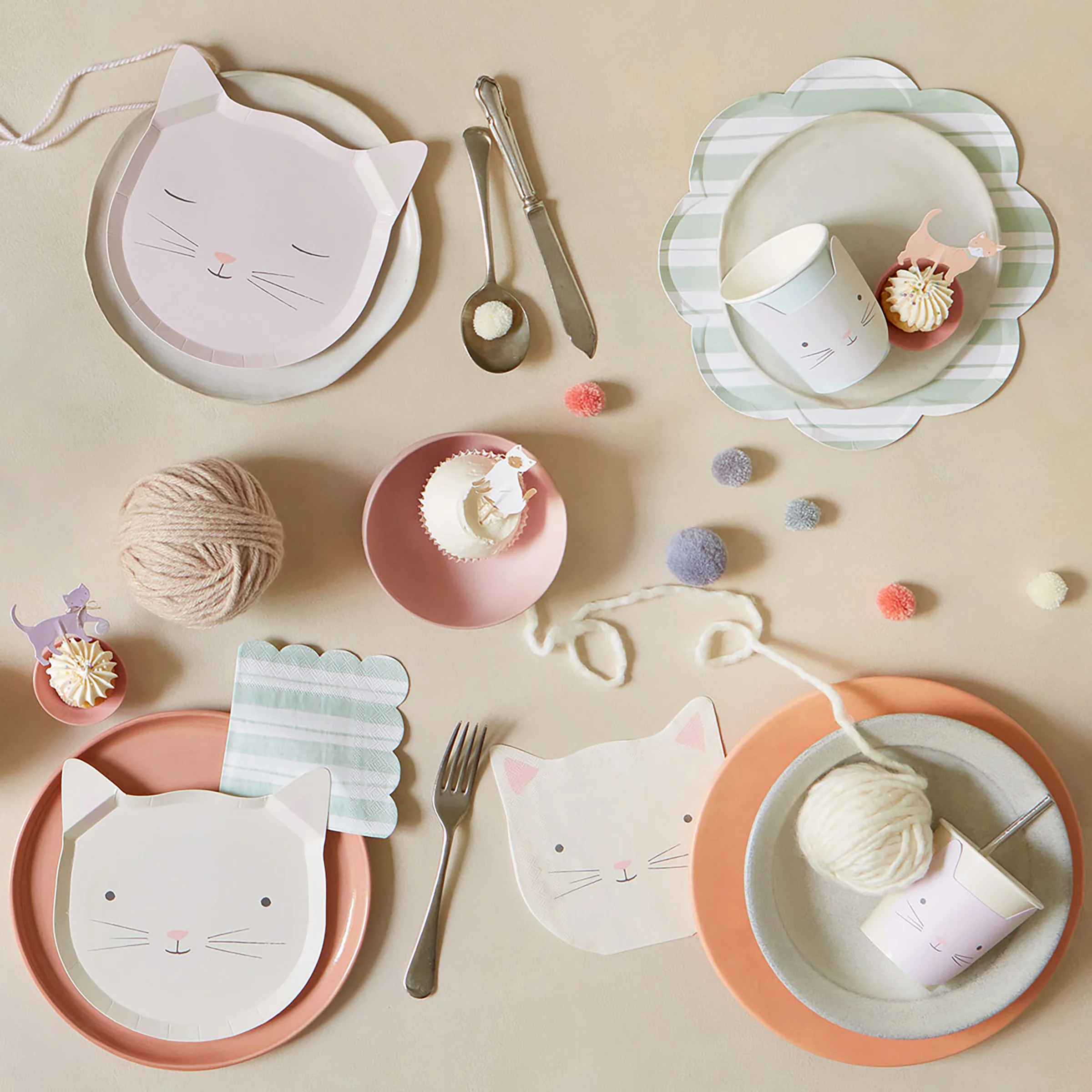 Cute Kitten Cups (x 8) - Image 2