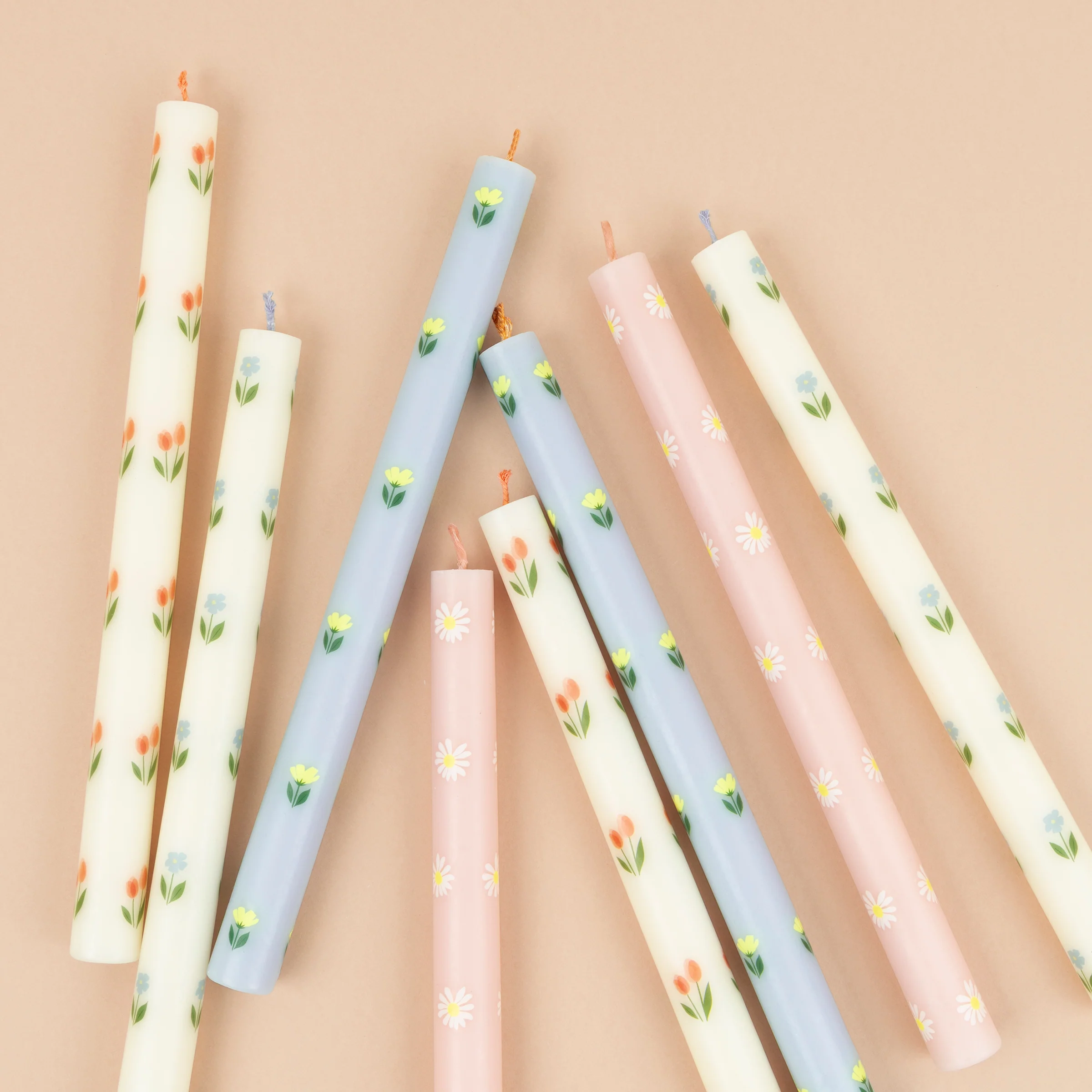 Floral Table Candles (x 8) - Image 3