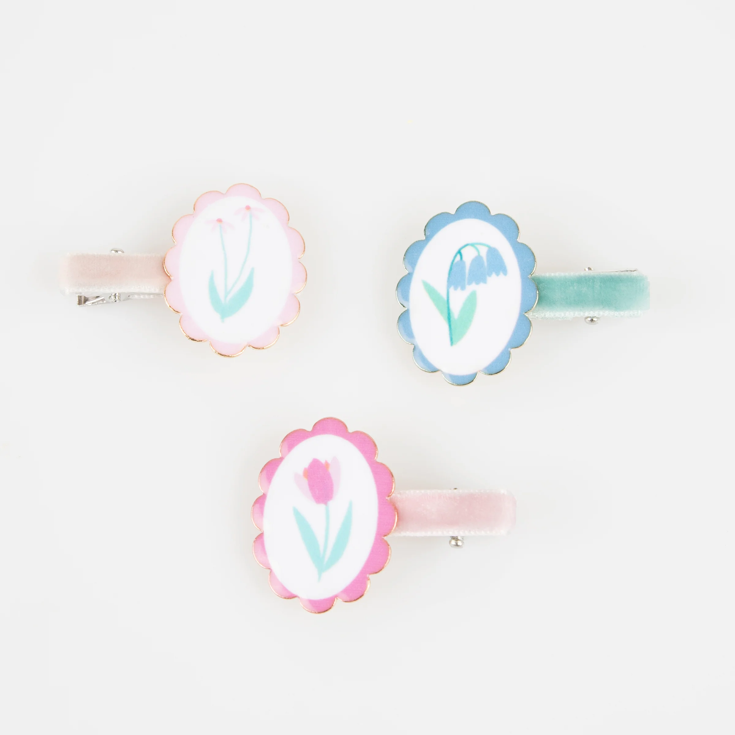 Flower Cameo Hair Clips (x 6) - Image 4
