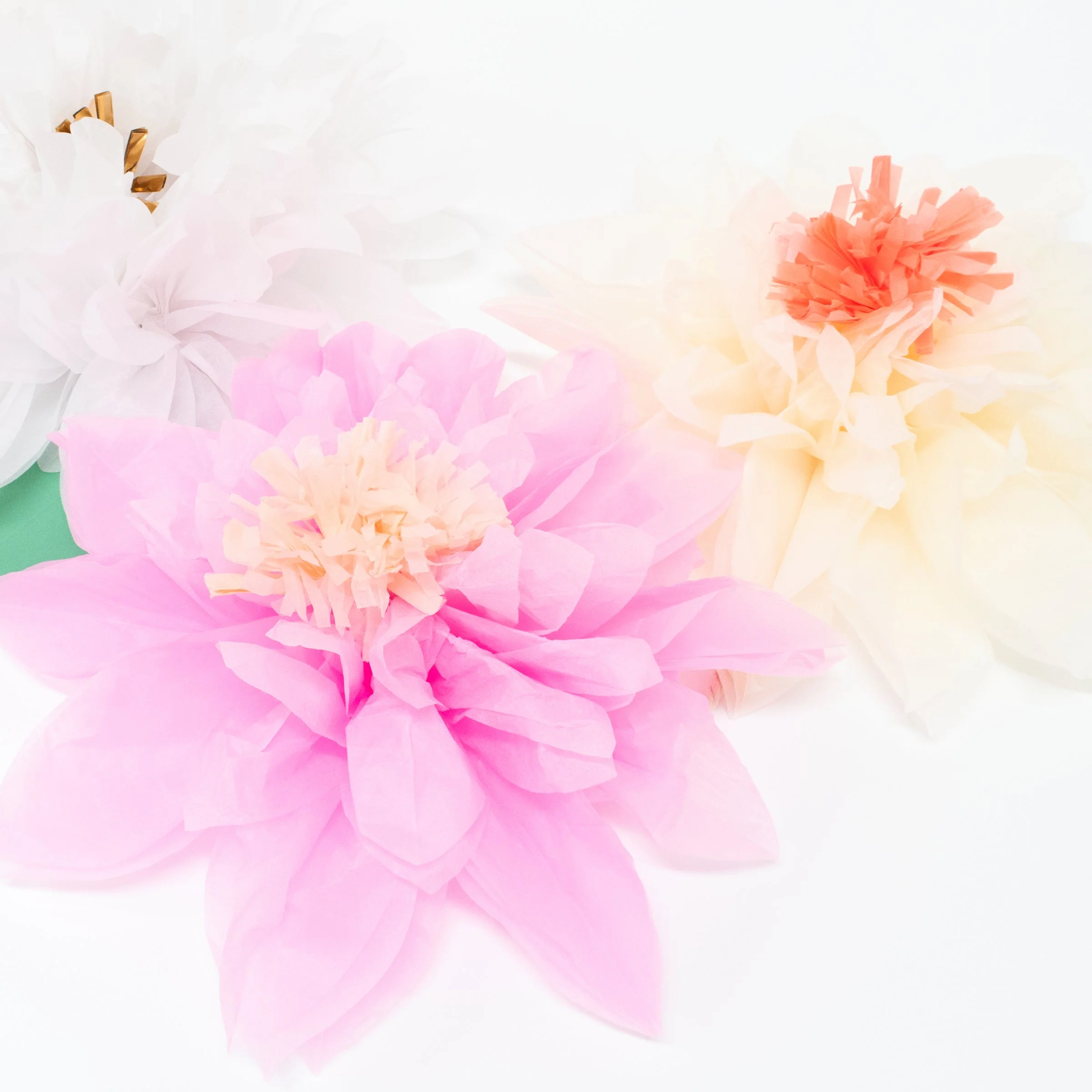 Flower Garden Giant Garland - Image 5