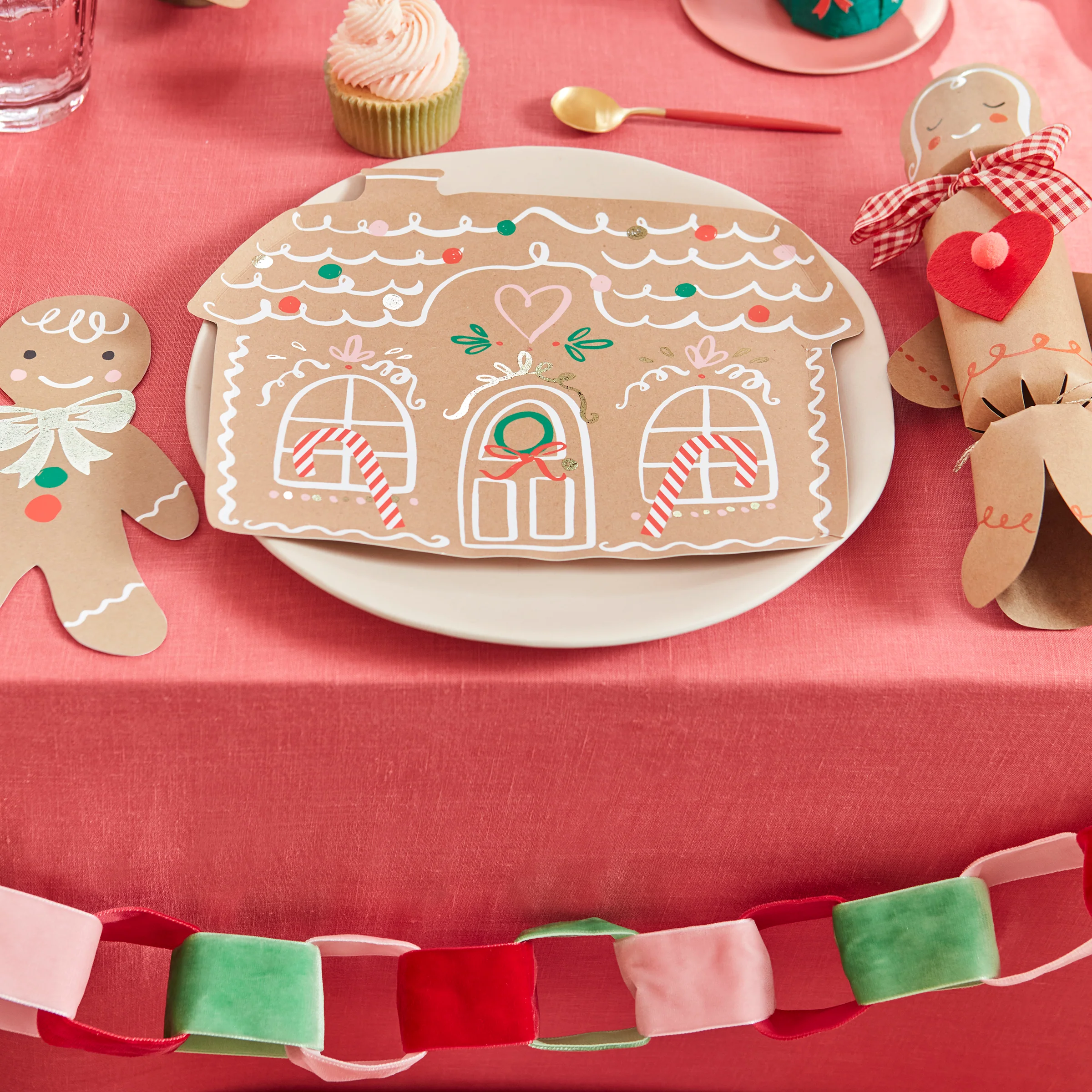 Gingerbread House Plates (x 8) - Image 2