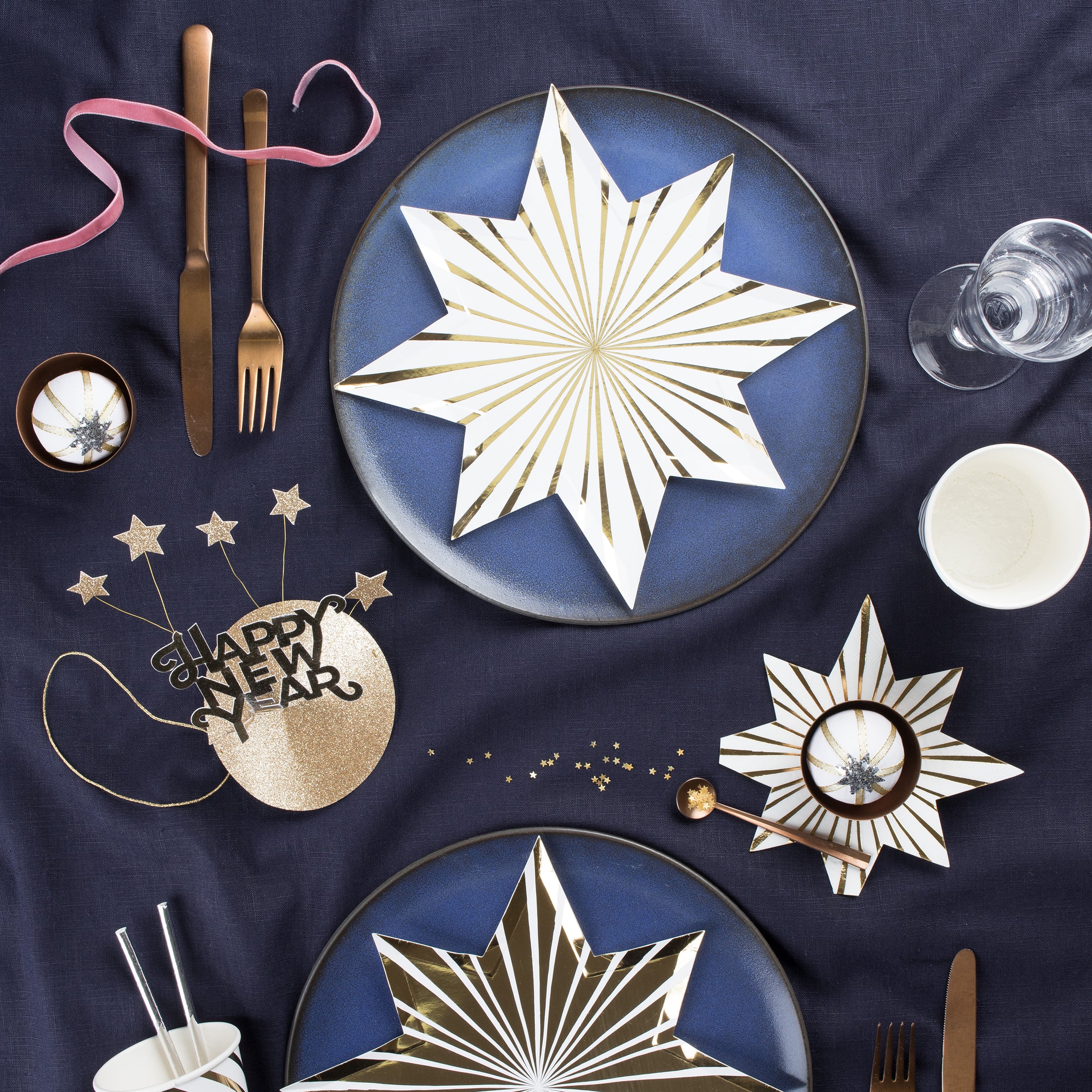 Gold Stripe Star Plates (x 8) - Image 2