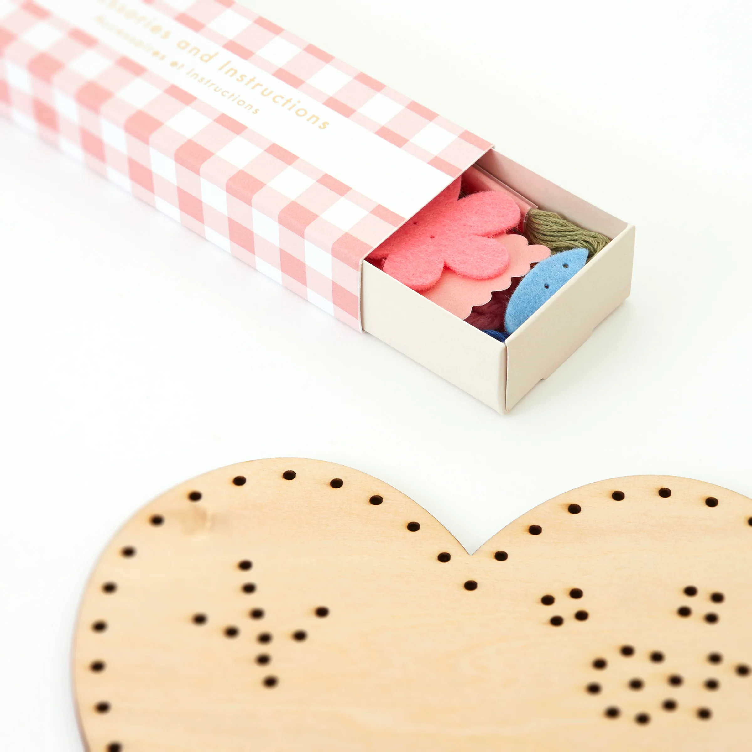 Heart Embroidery Kit - Image 5