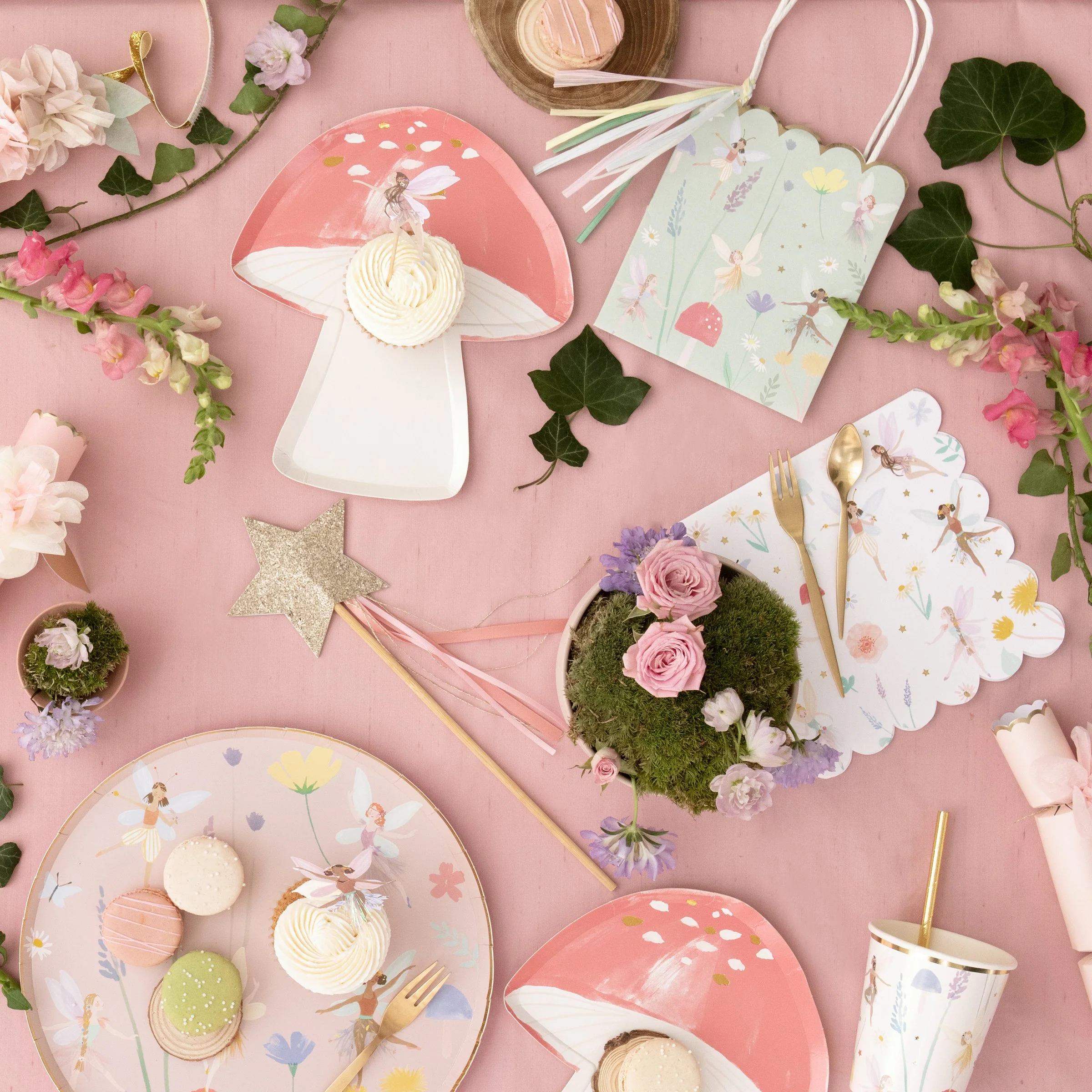 Large Fairy Napkins (x 16) - Image 4