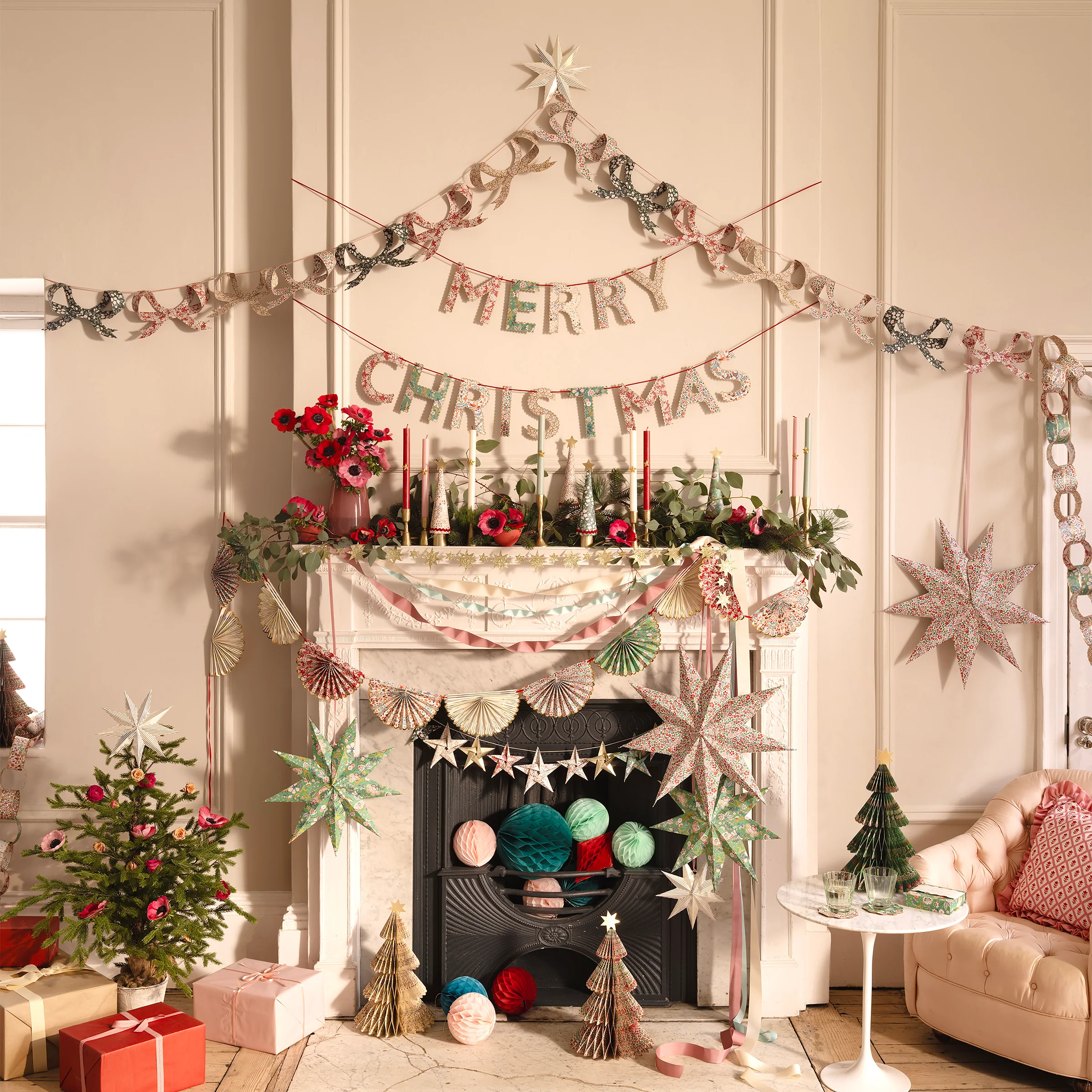 Meri Meri x Liberty Merry Christmas Garland Set - Image 2