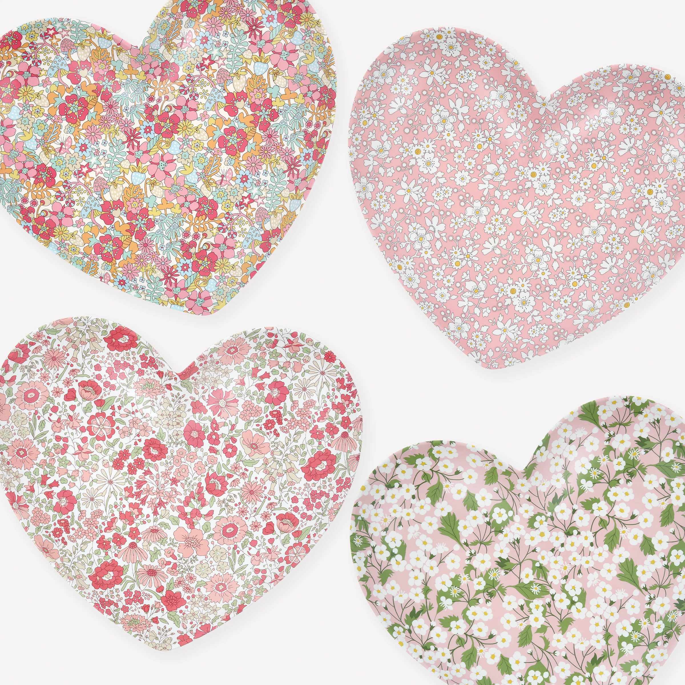 Meri Meri x Liberty Mixed Set Reusable Heart Plates (x 4)