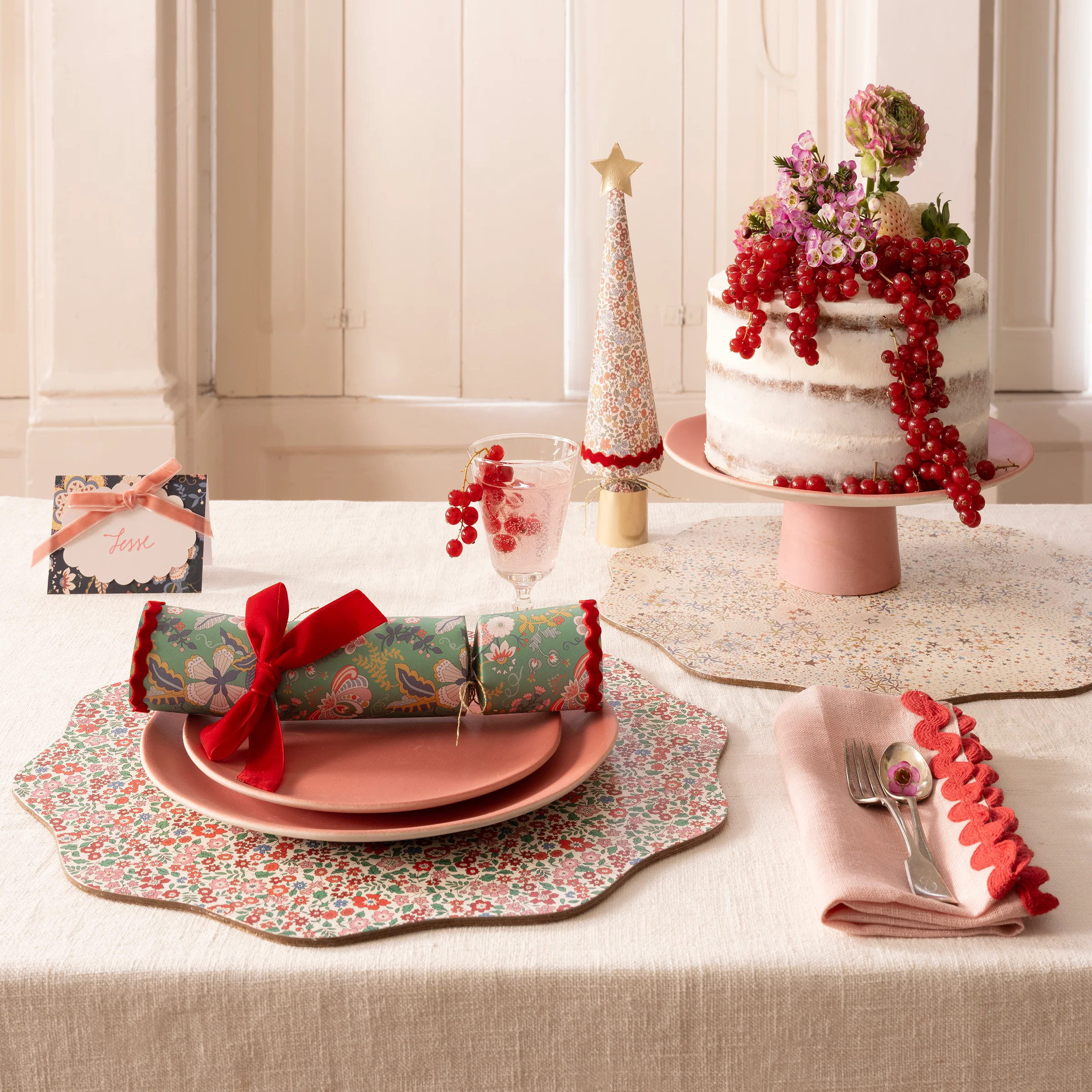 Meri Meri x Liberty Winter Place Cards (x 6) - Image 2