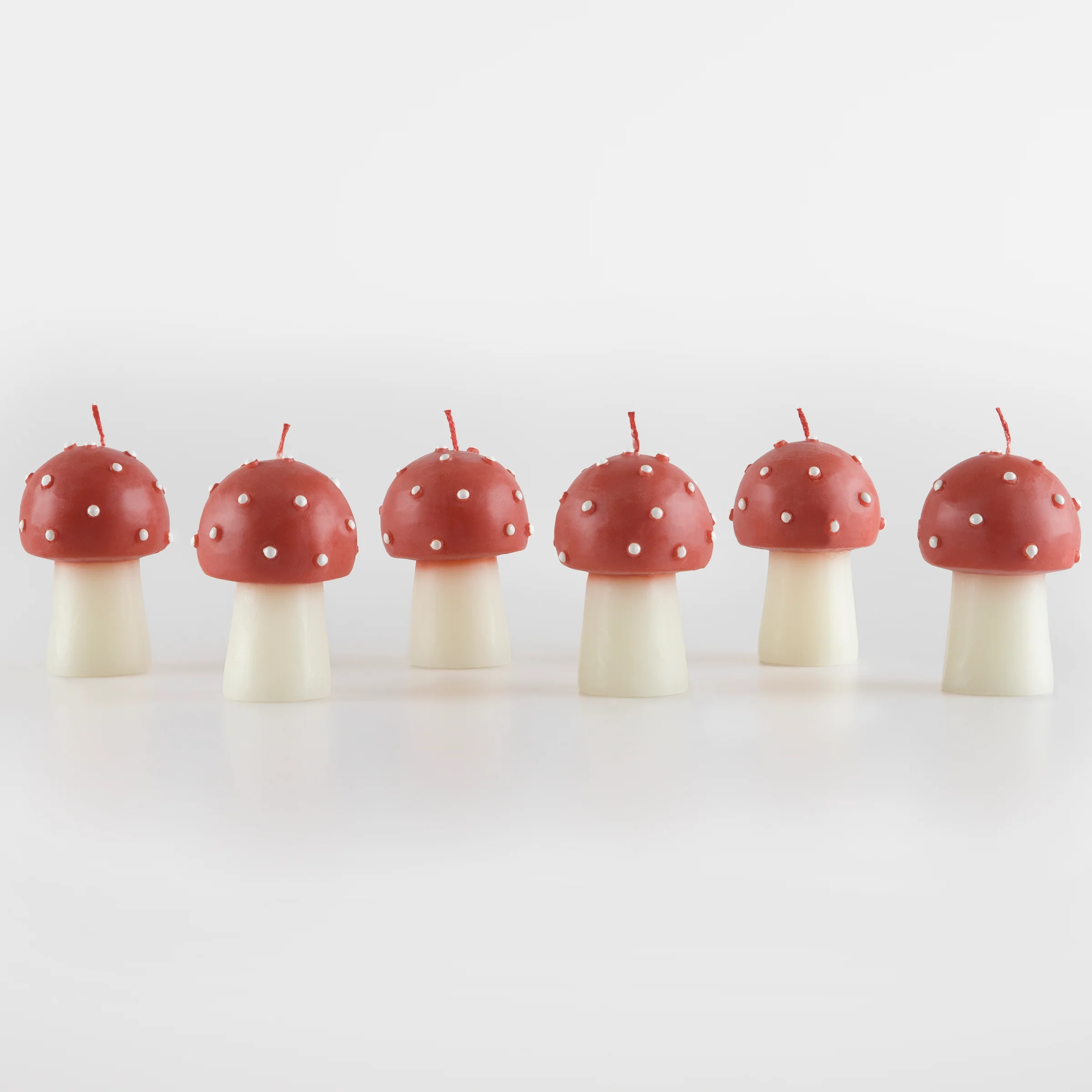 Mini Mushroom Candles (x 6) - Image 3
