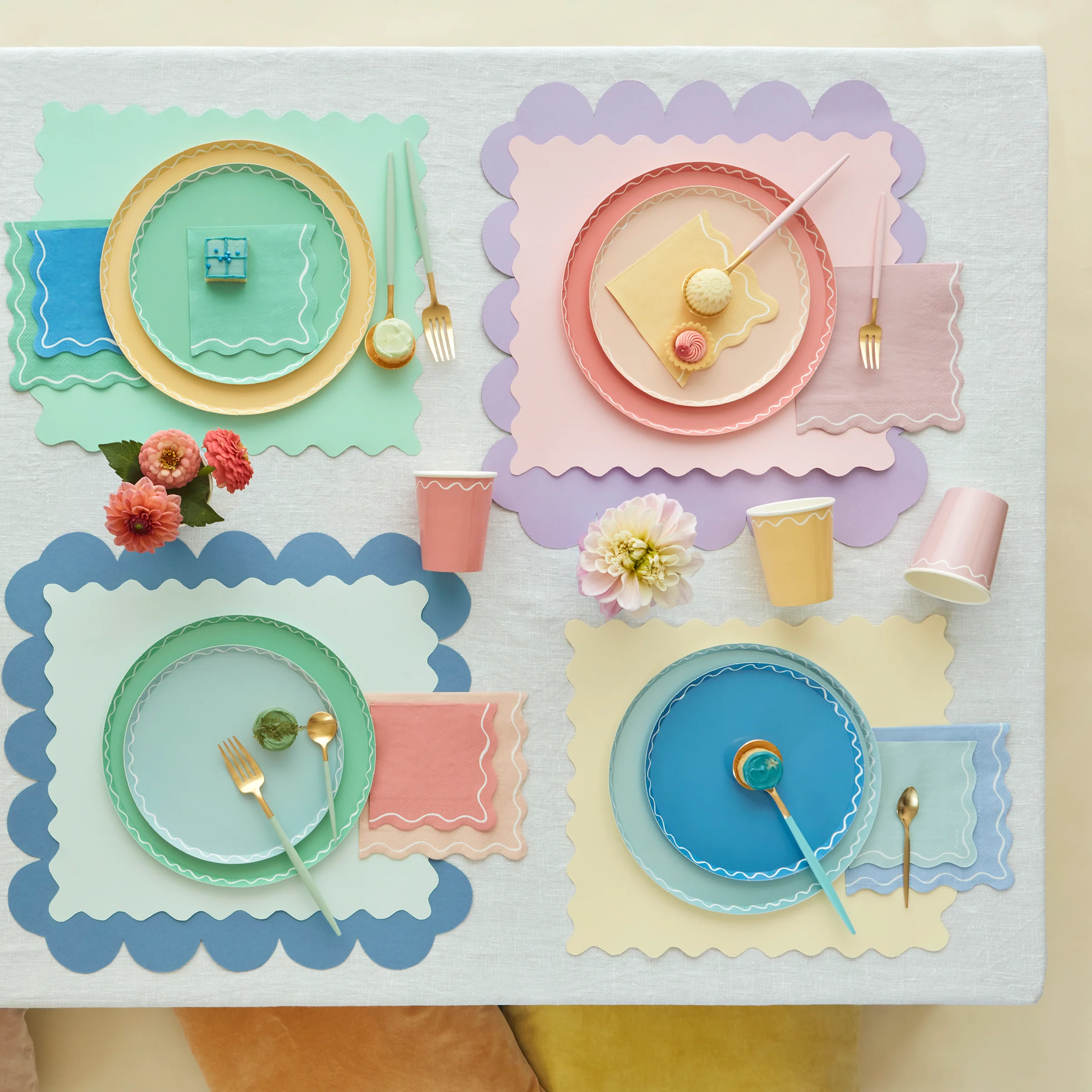 Mixed Wavy Line Side Plates (x 8) - Image 3