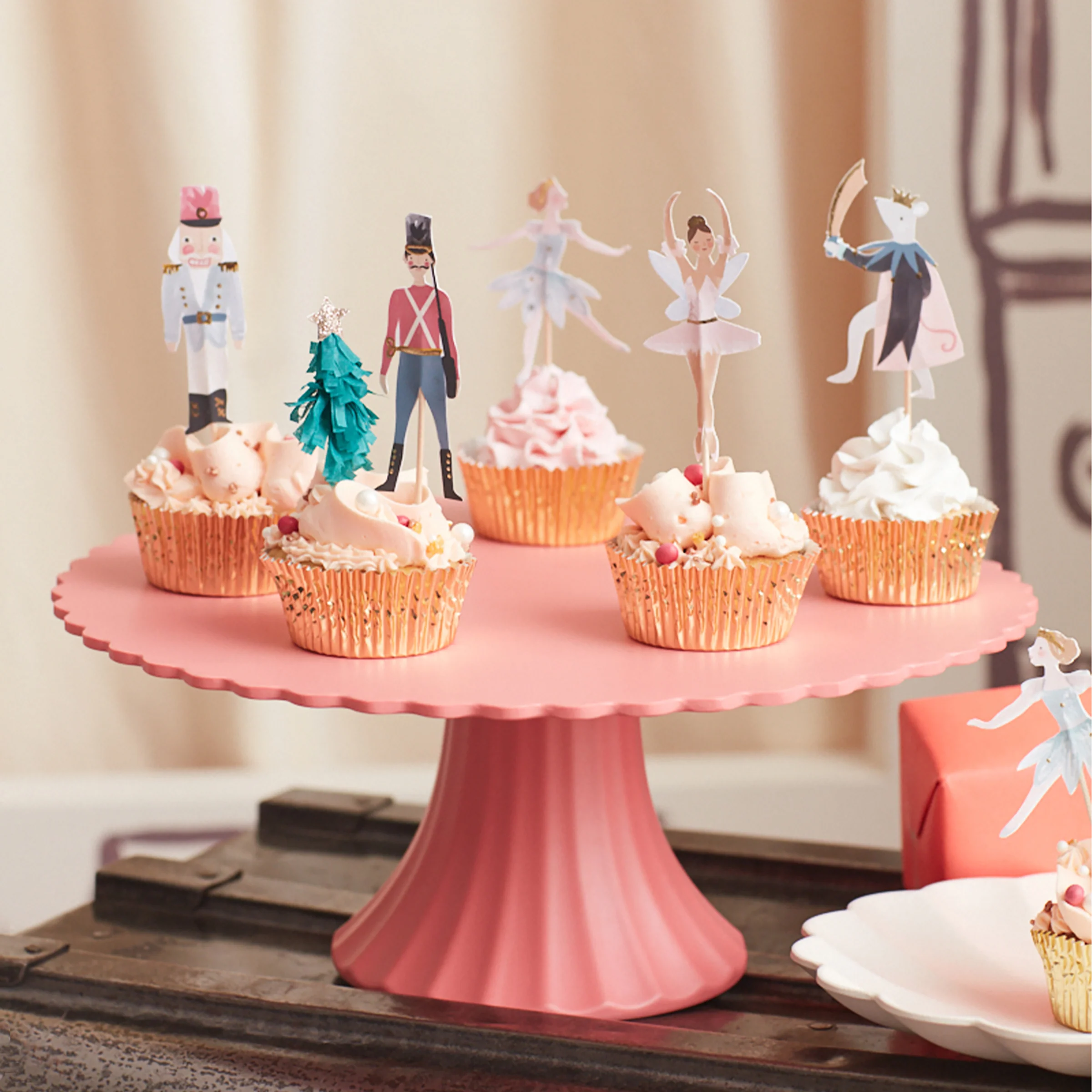 Nutcracker Cupcake Kit (x 24 toppers) - Image 10