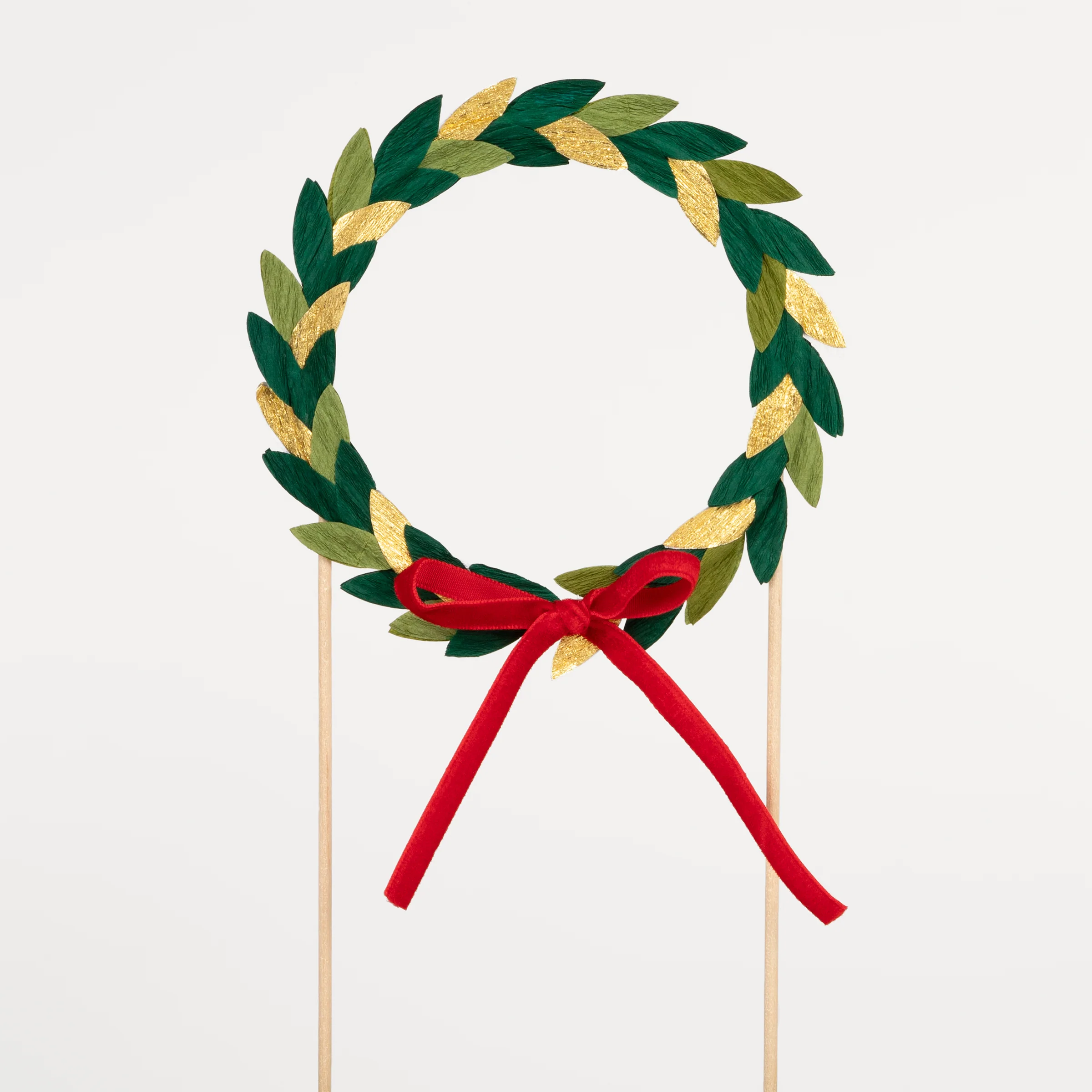 Paper Wreath Cake Topper - Image 4