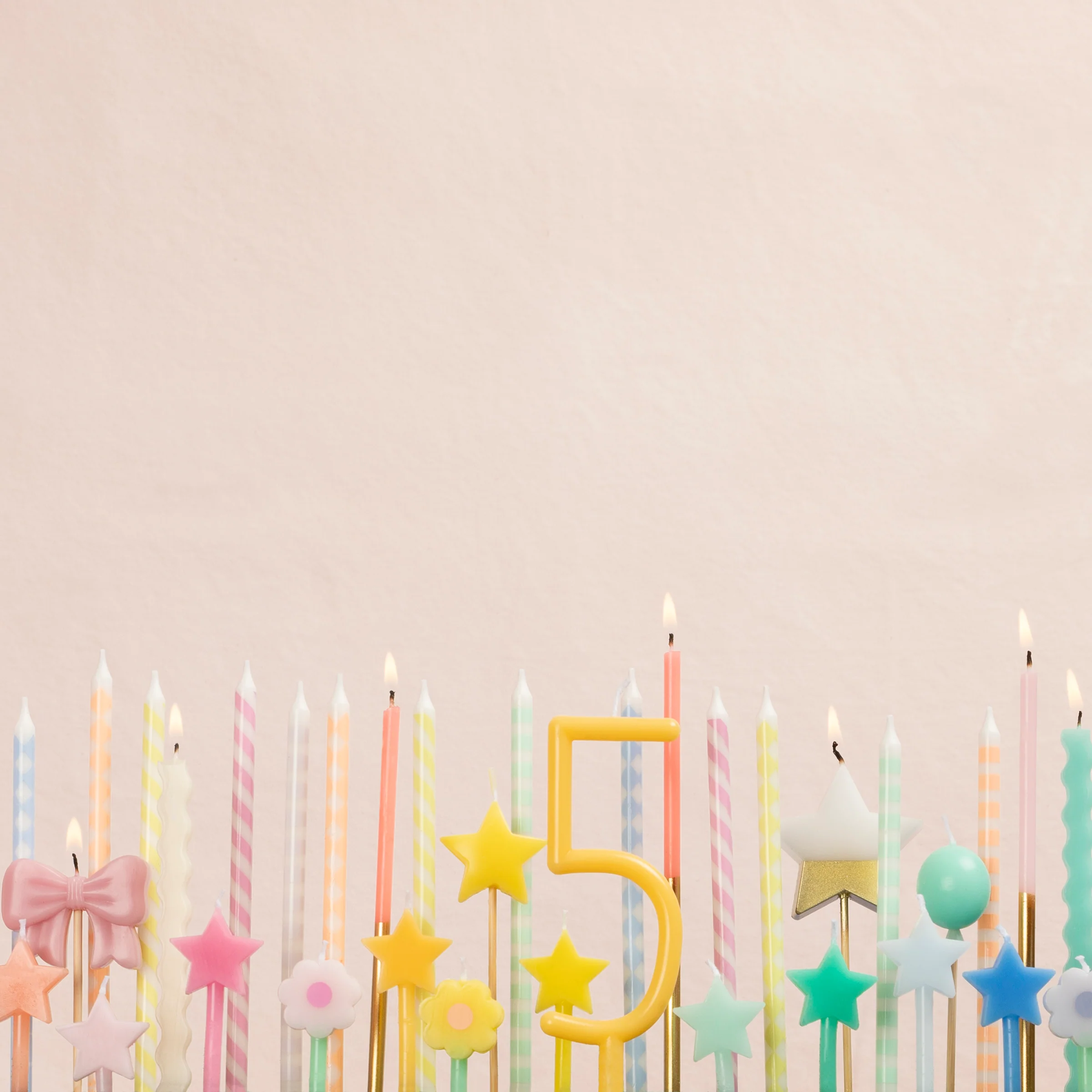 Pastel Patterned Candles (x 16) - Image 2