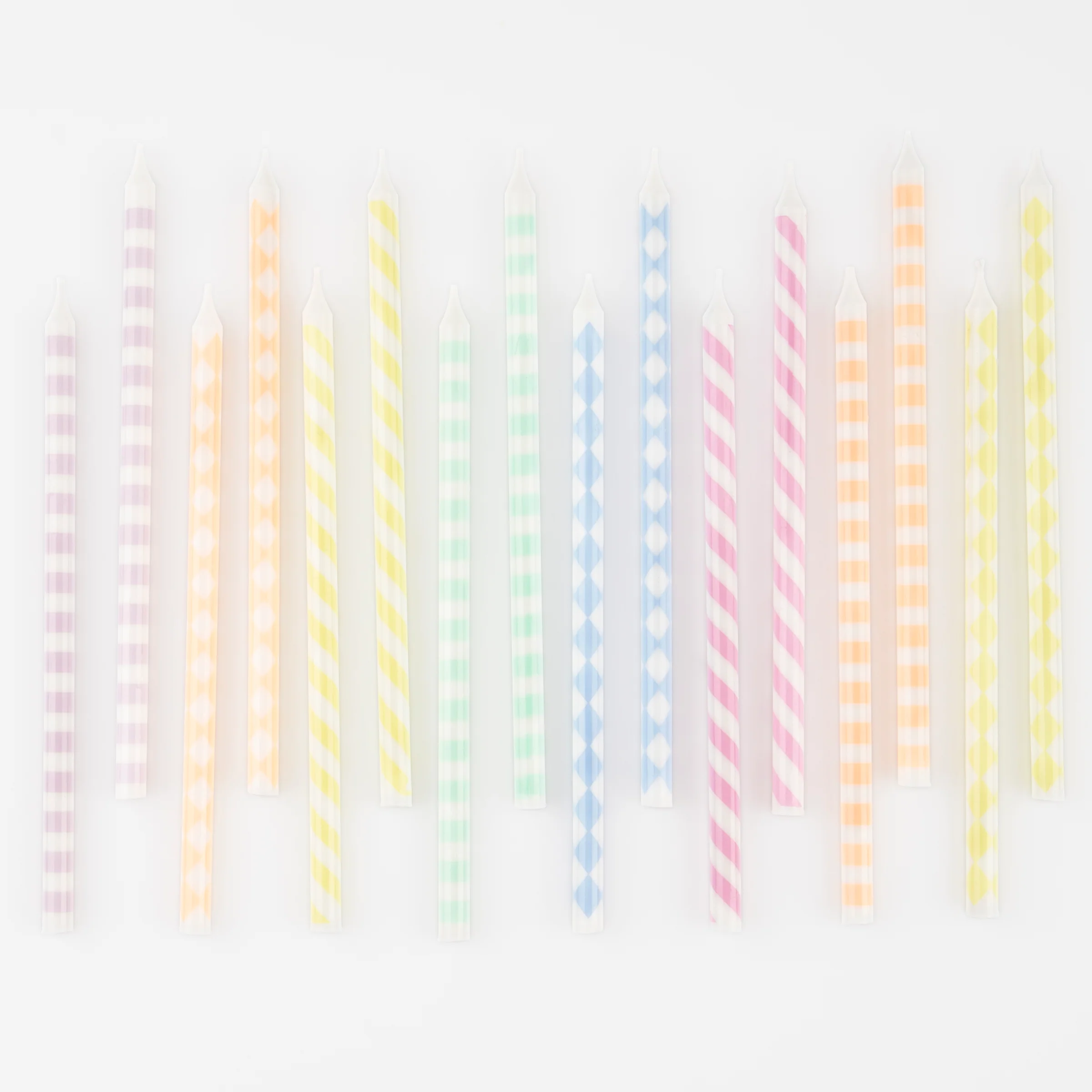Pastel Patterned Candles (x 16) - Image 4