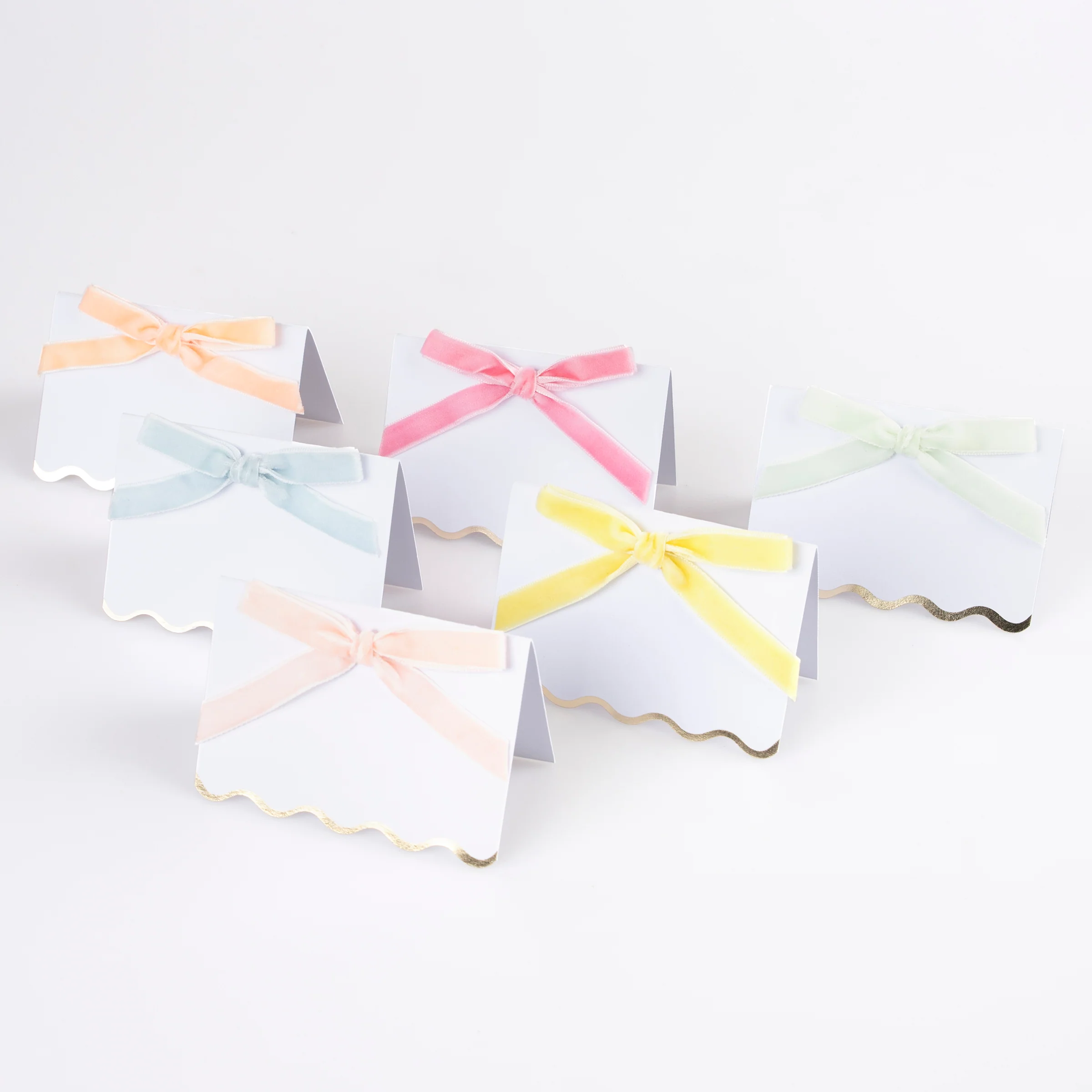 Pastel Velvet Bow Place Cards (x 6)