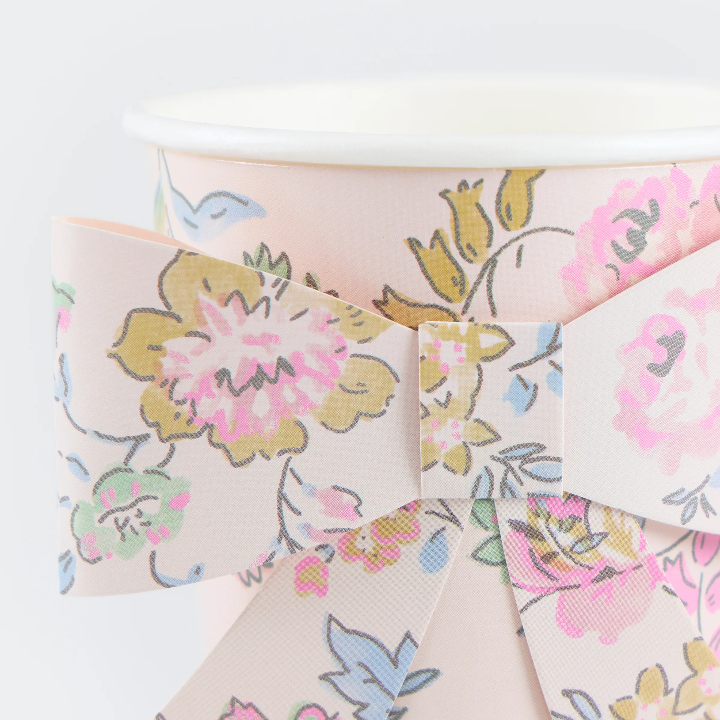 Pink Chintz Bow Cups (x 8) - Image 3