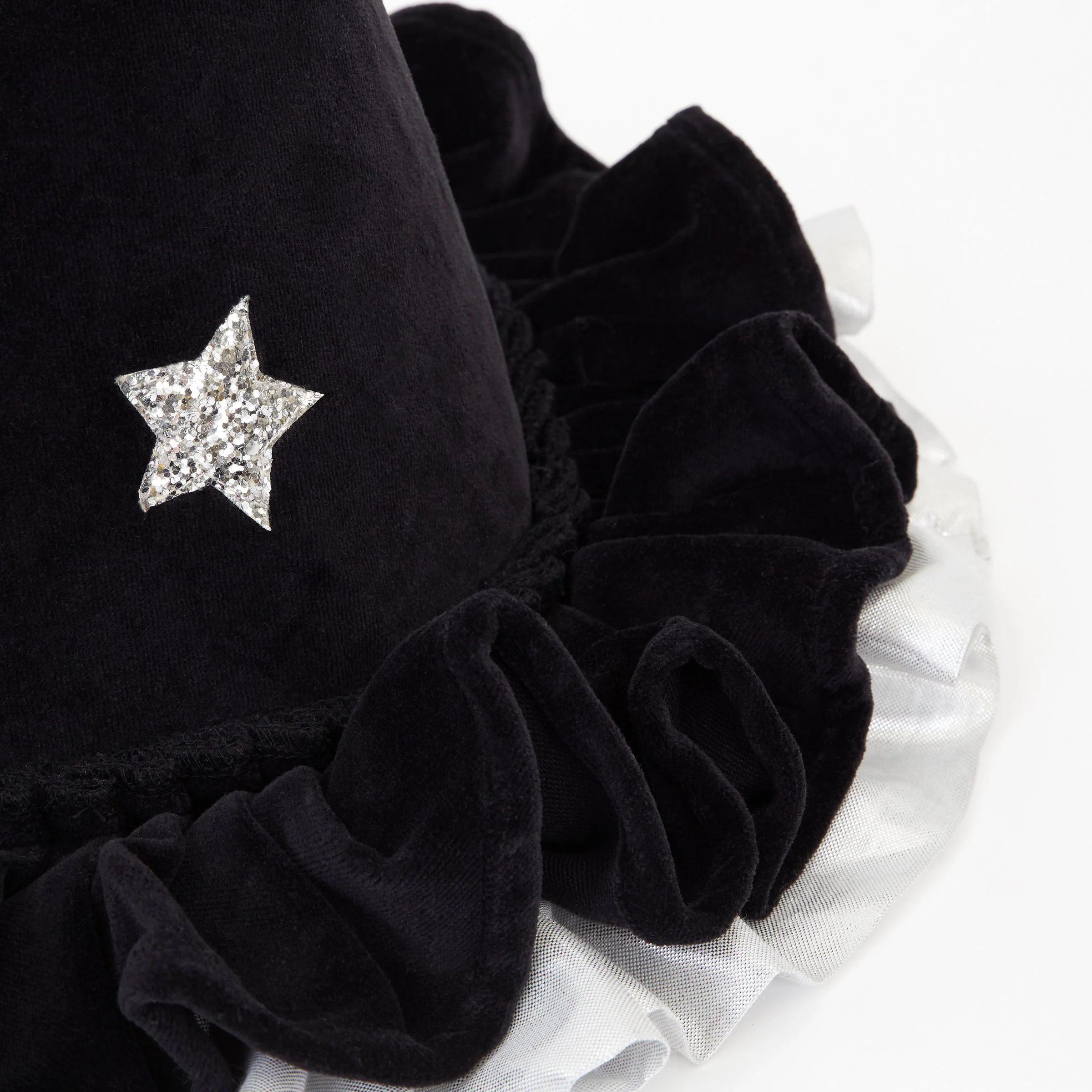 Pointed Black Hat - Image 3