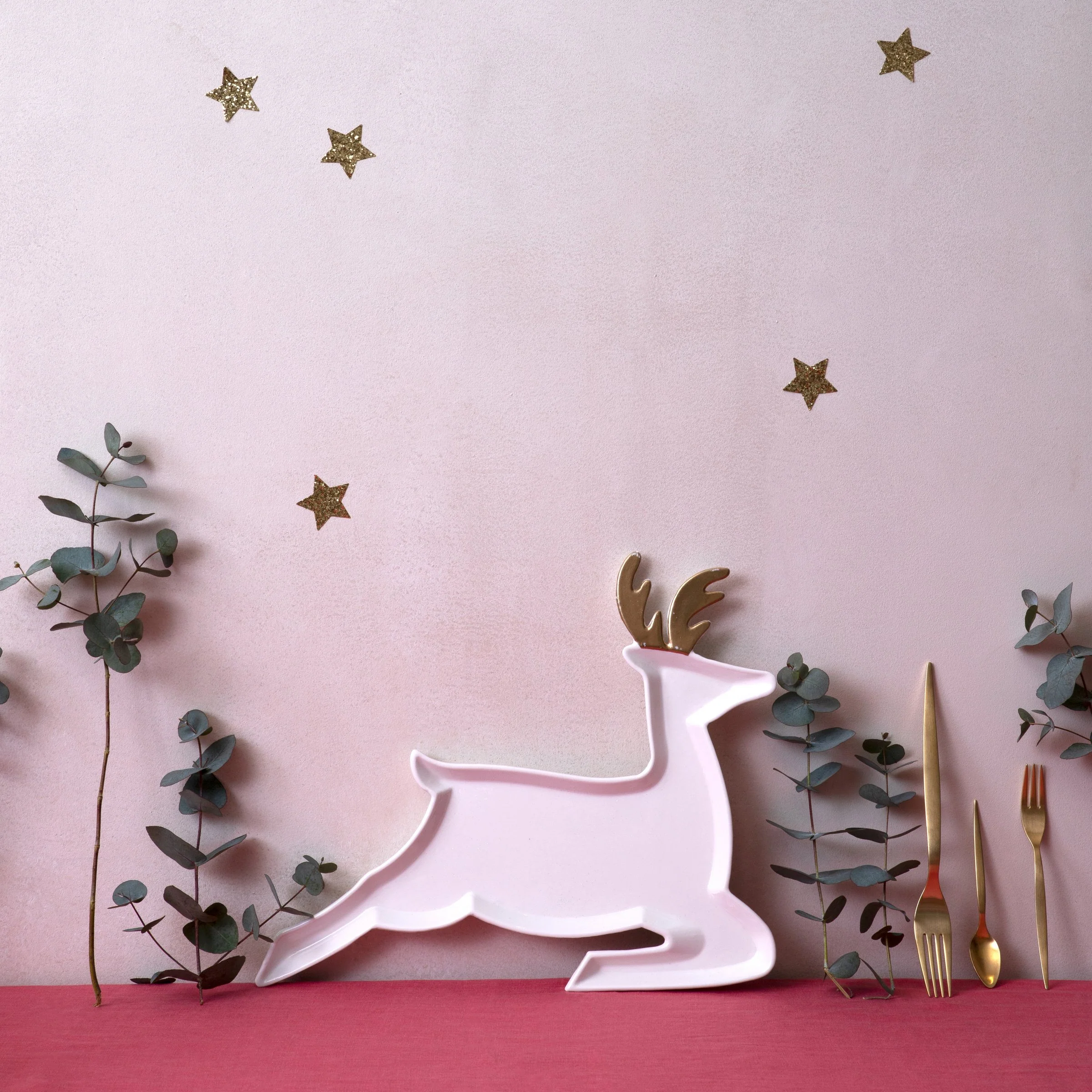 Porcelain Reindeer Plates (x 2) - Image 4