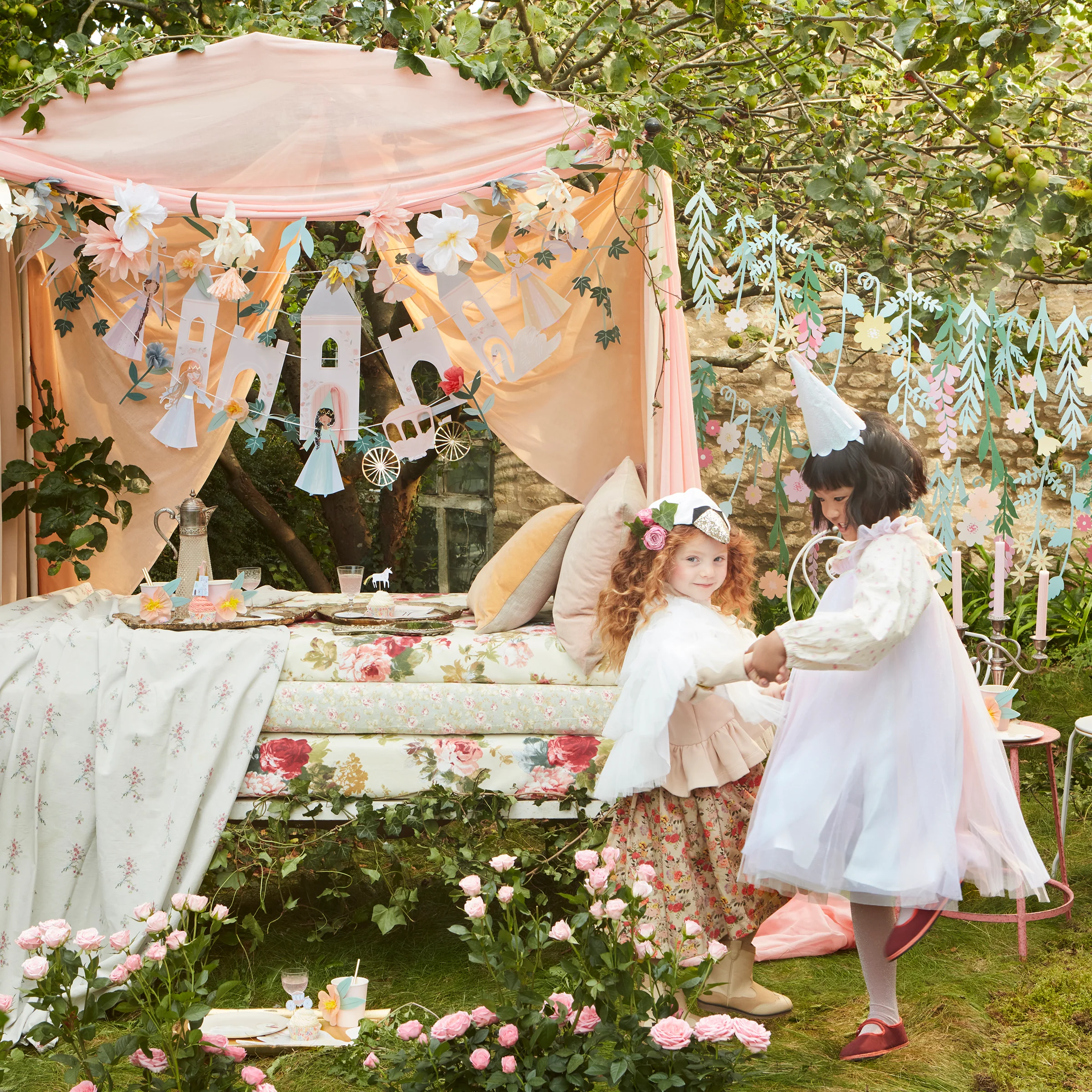 Princess Party Garland Set - Image 2
