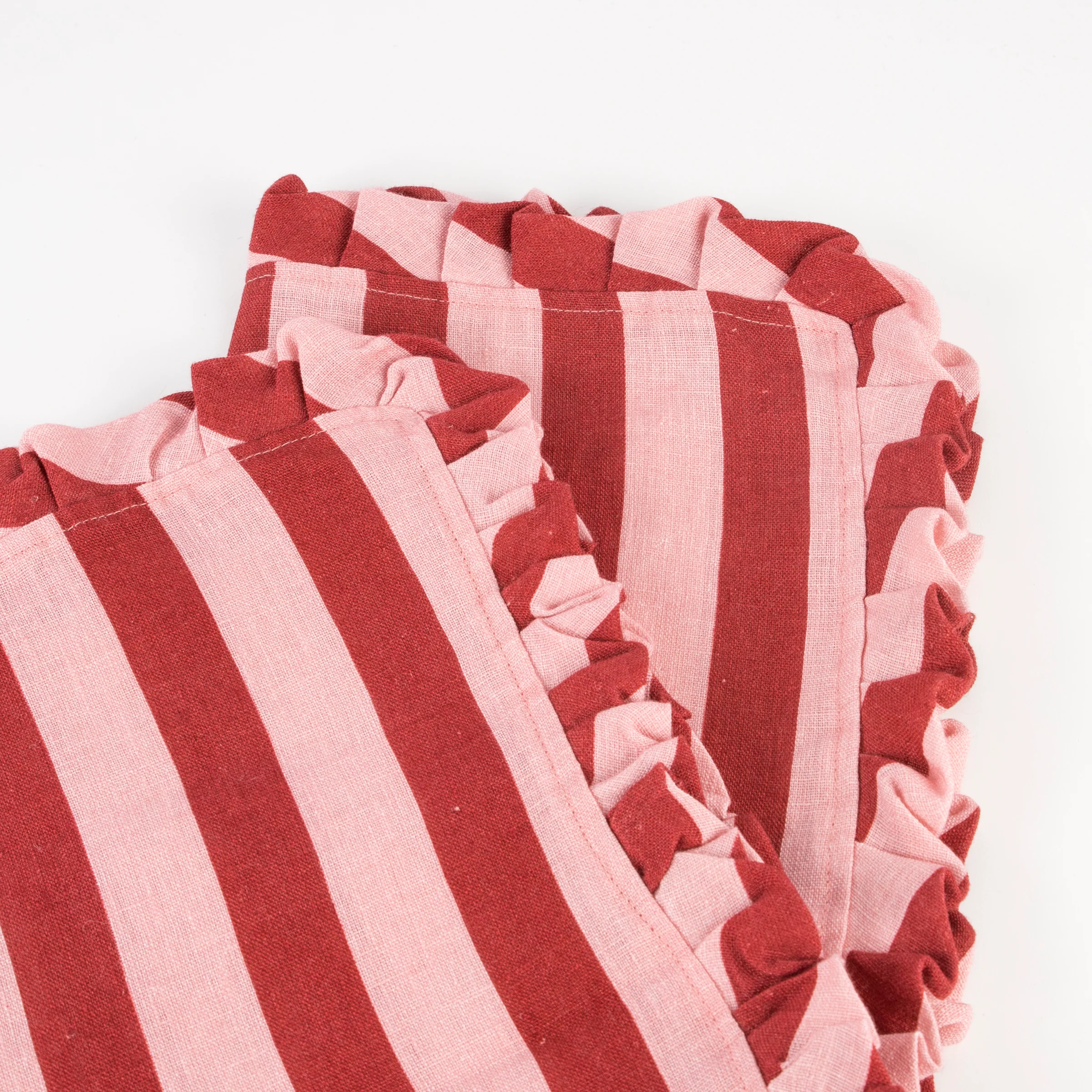 Red & Pink Stripe Ruffle Fabric Napkins (x 4) - Image 3