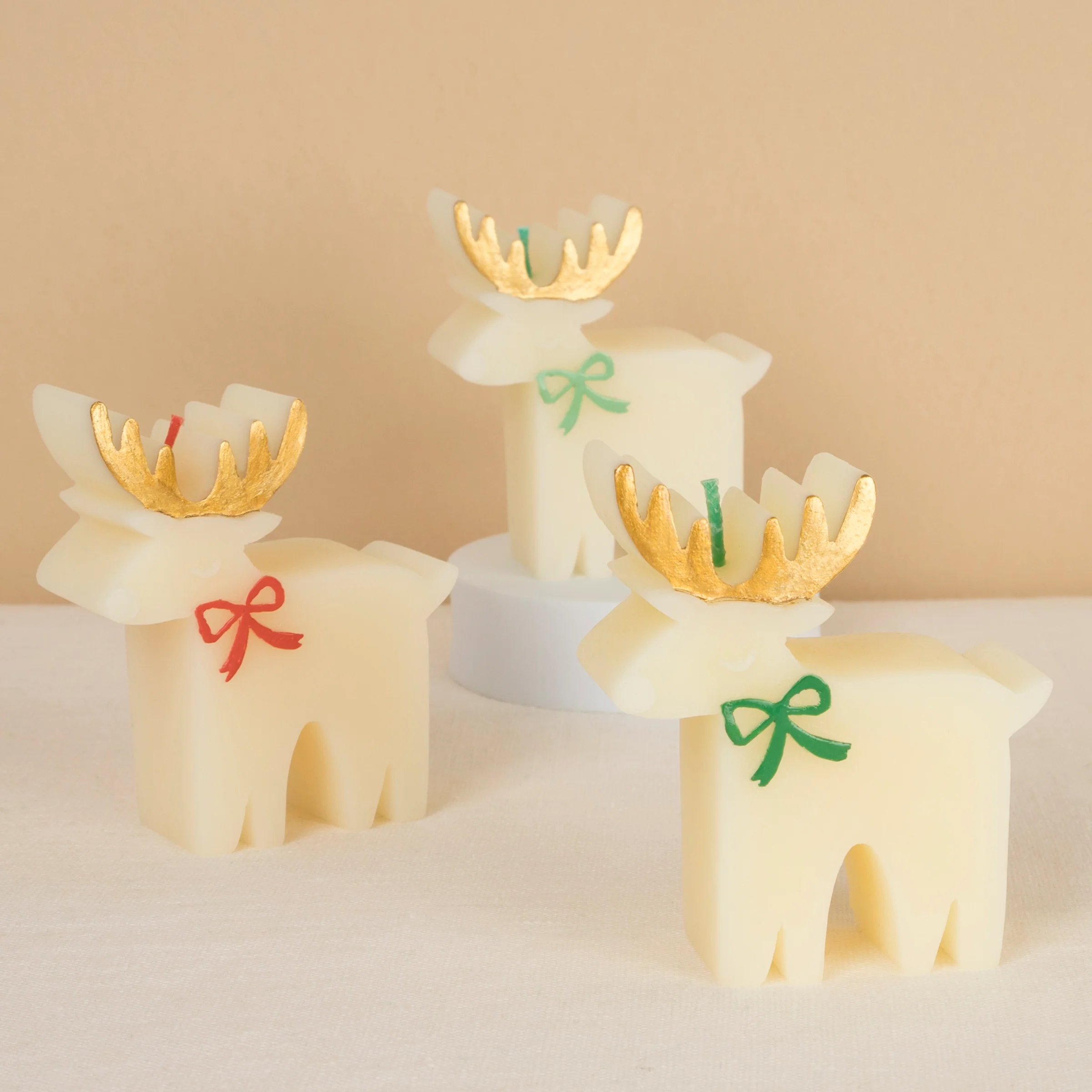 Reindeer With Bow Candles (x 3)