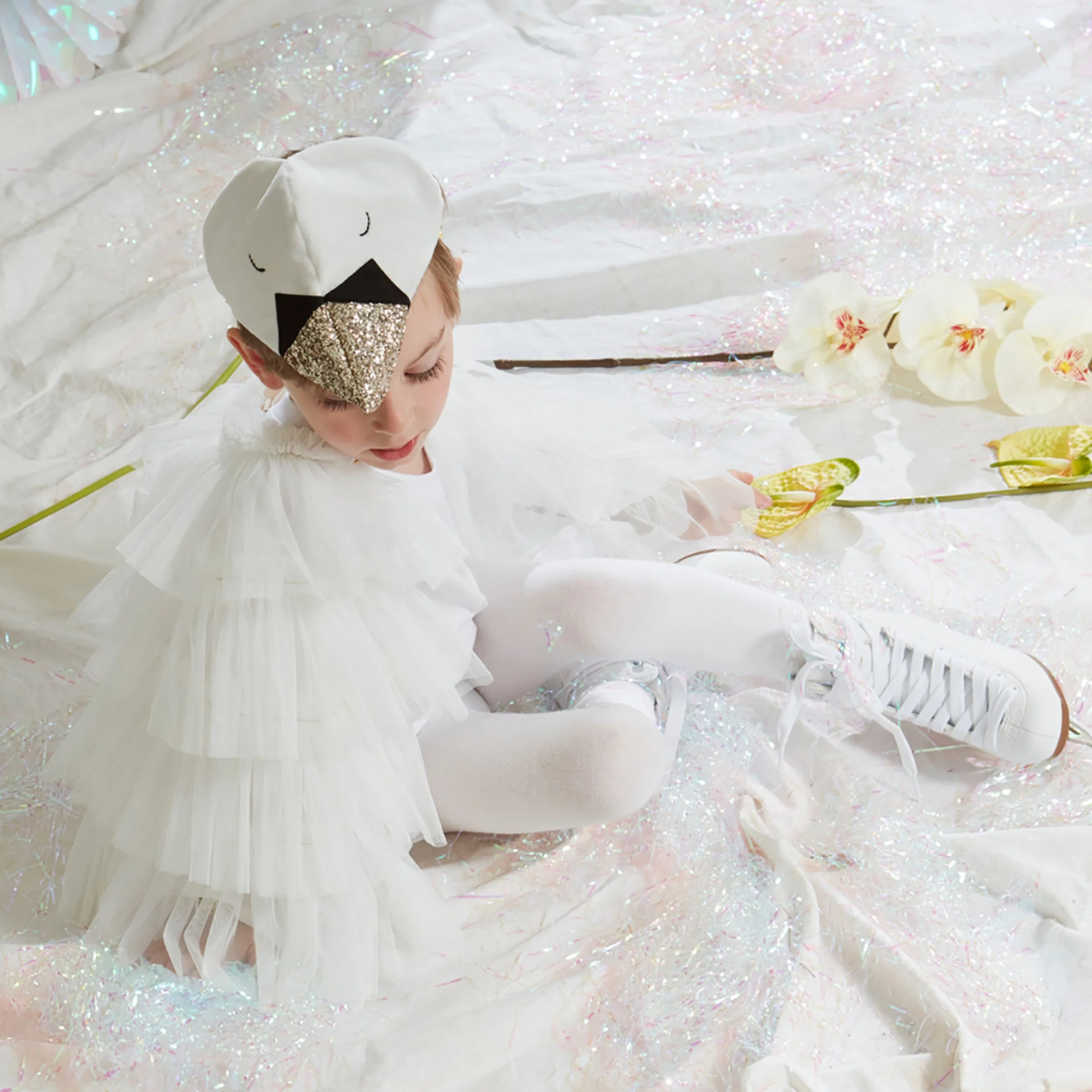 Swan Costume - Image 4