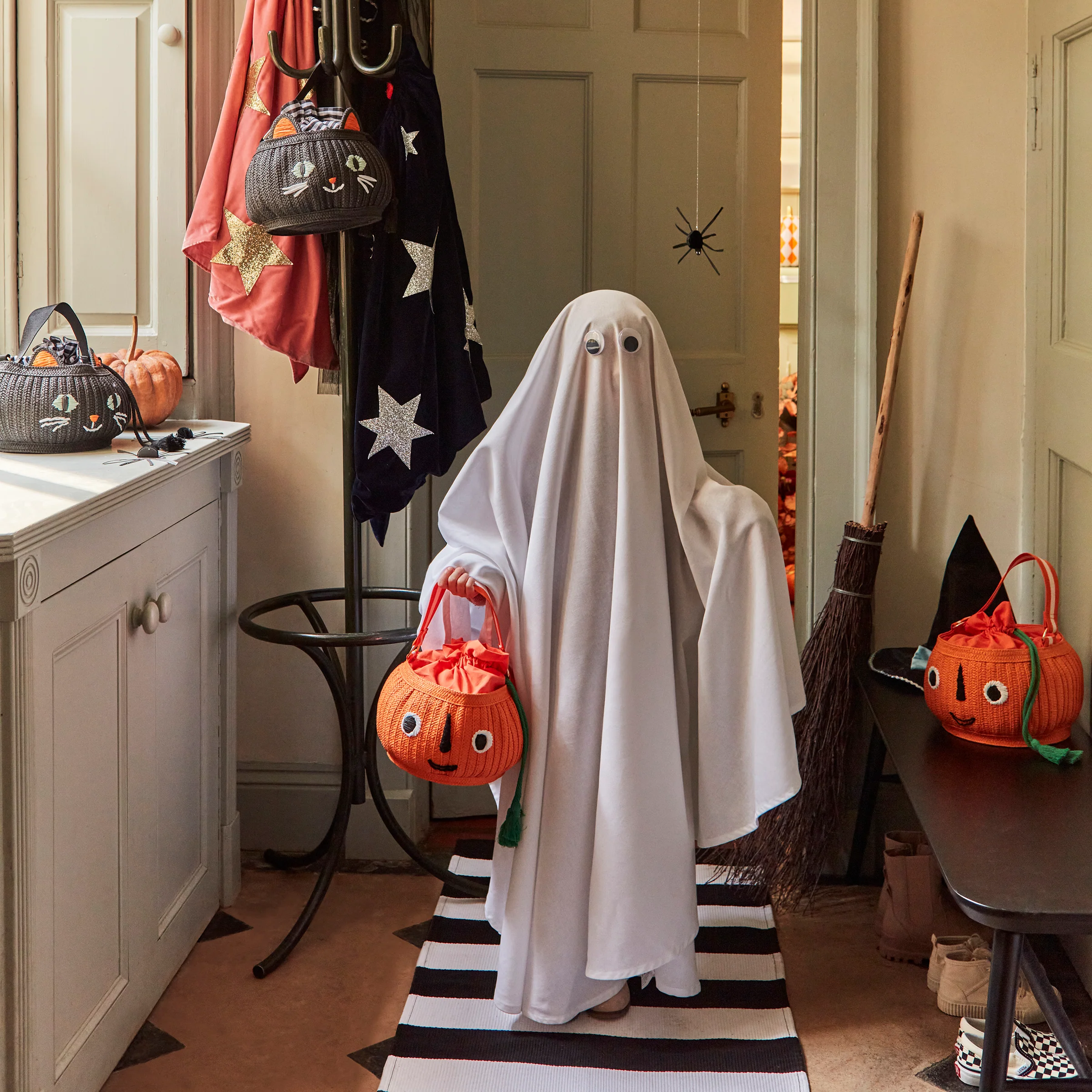 Trick Or Treat Pumpkin Basket Bag - Image 2