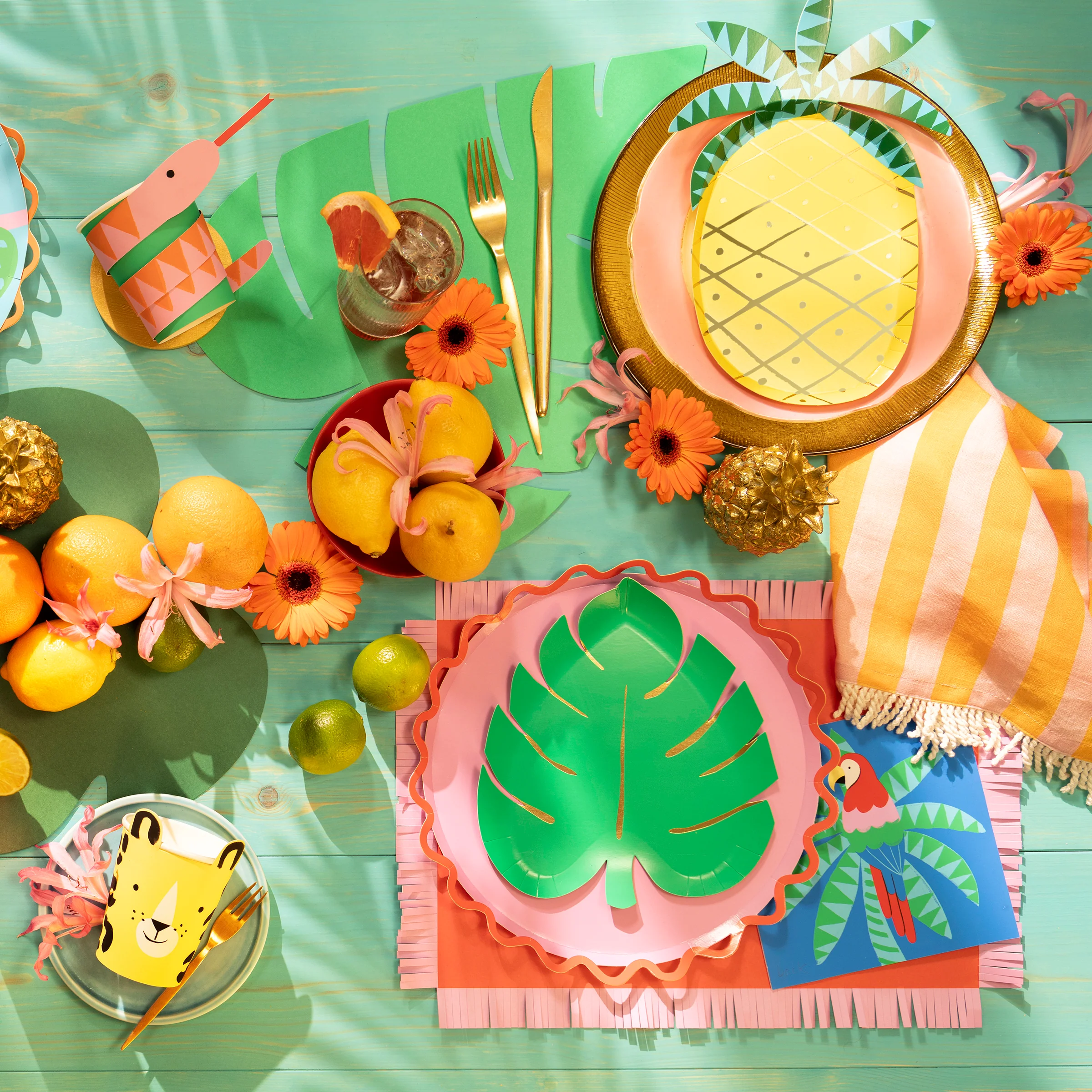 Tropical Leaf Plates (x 8) - Image 2