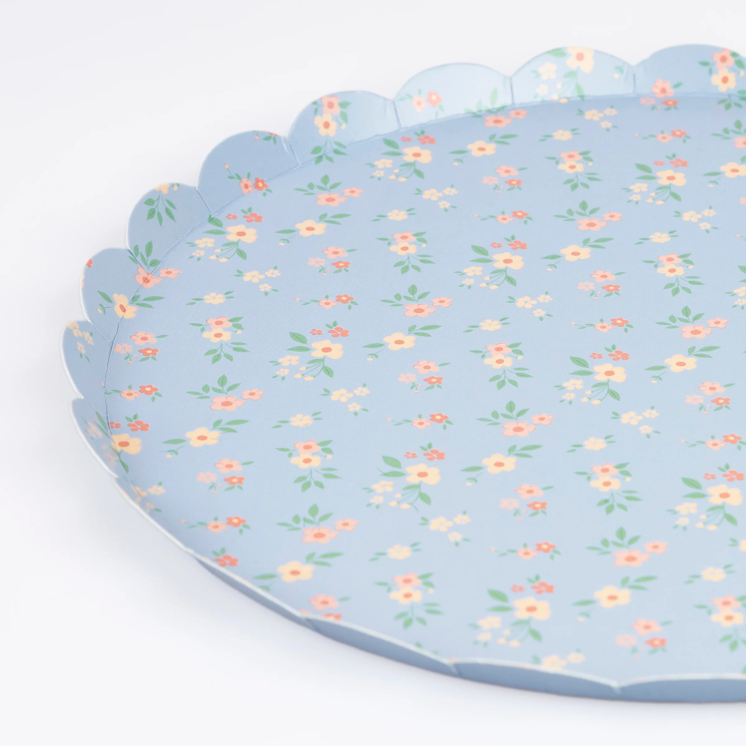 Vintage Ditsy Dinner Plates (x 8) - Image 3