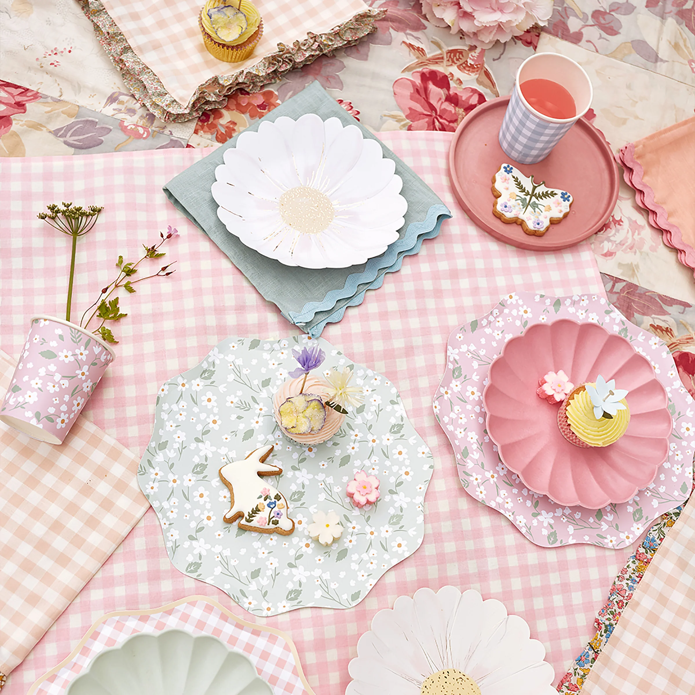 Wild Daisy Plates (x 8) - Image 2