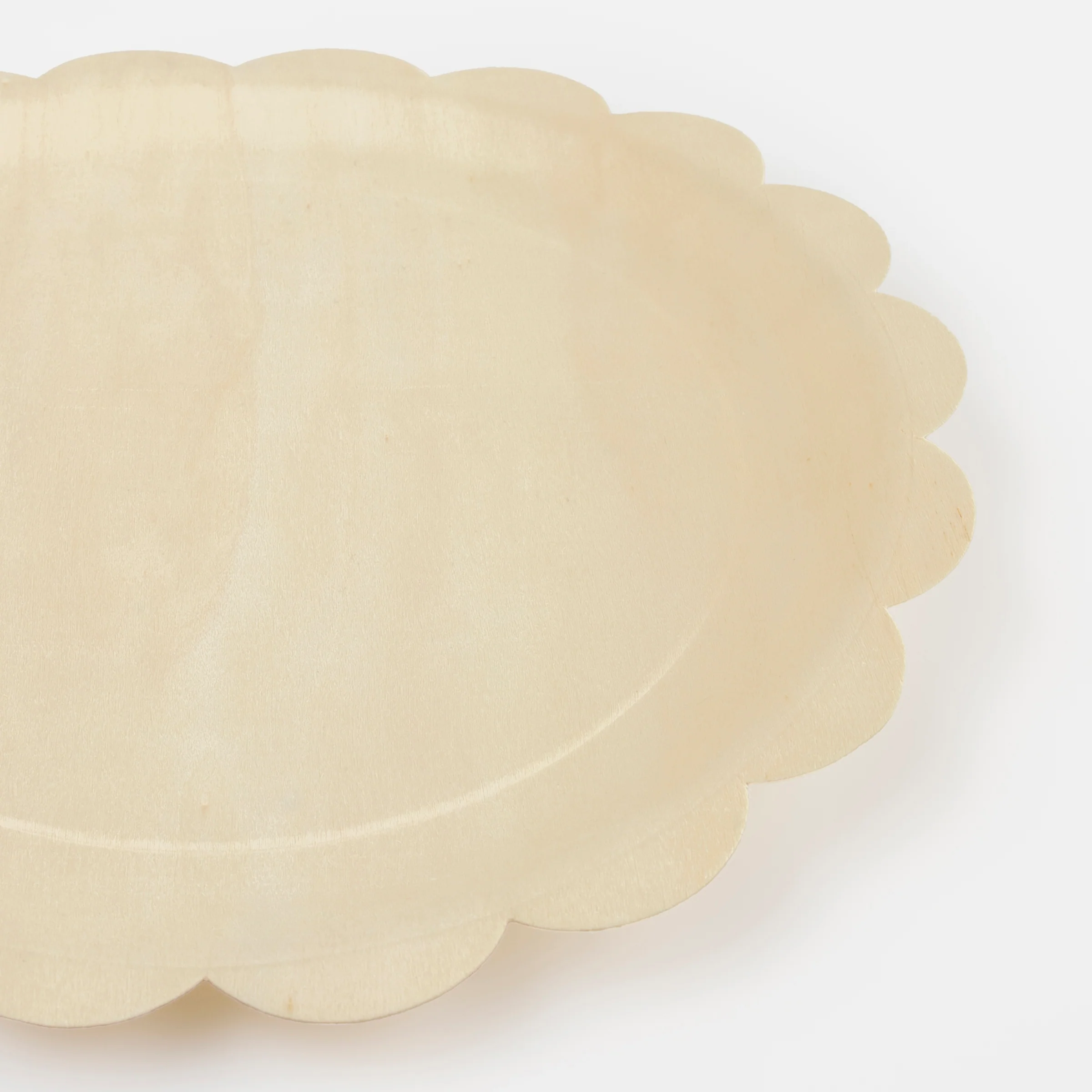 Wooden Scalloped Large Plates (x 8) - Image 3